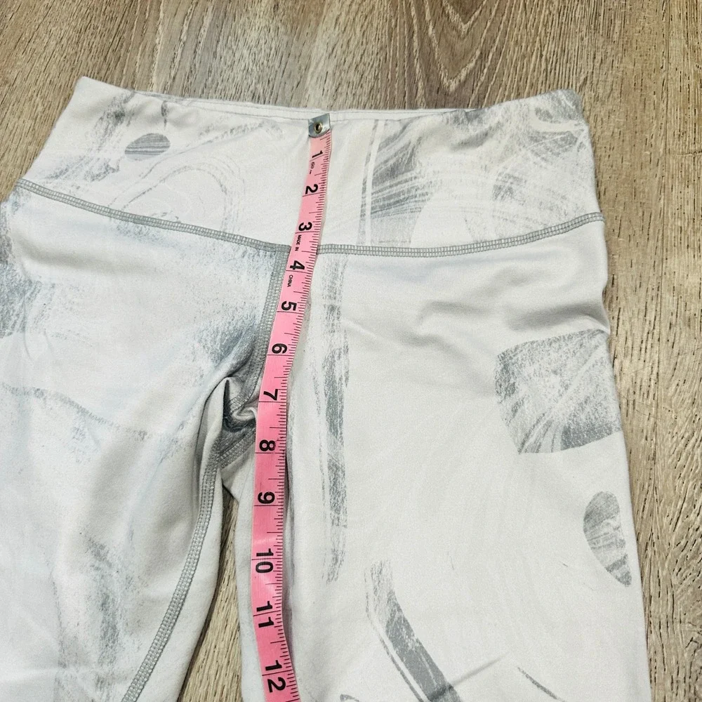 Alo Yoga Womens XS‎ Grey White Marble Abstract Print Cropped Leggings High Rise